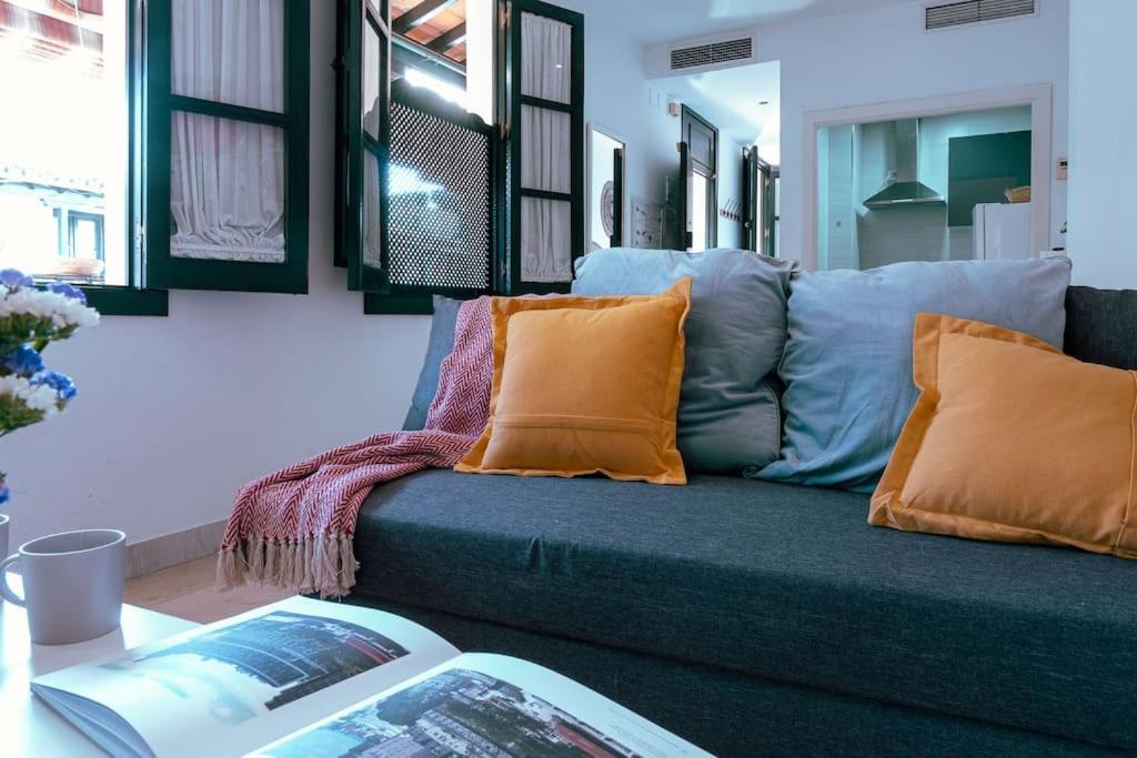 Apartamento Con Encanto En Patio Sevillano Exteriör bild